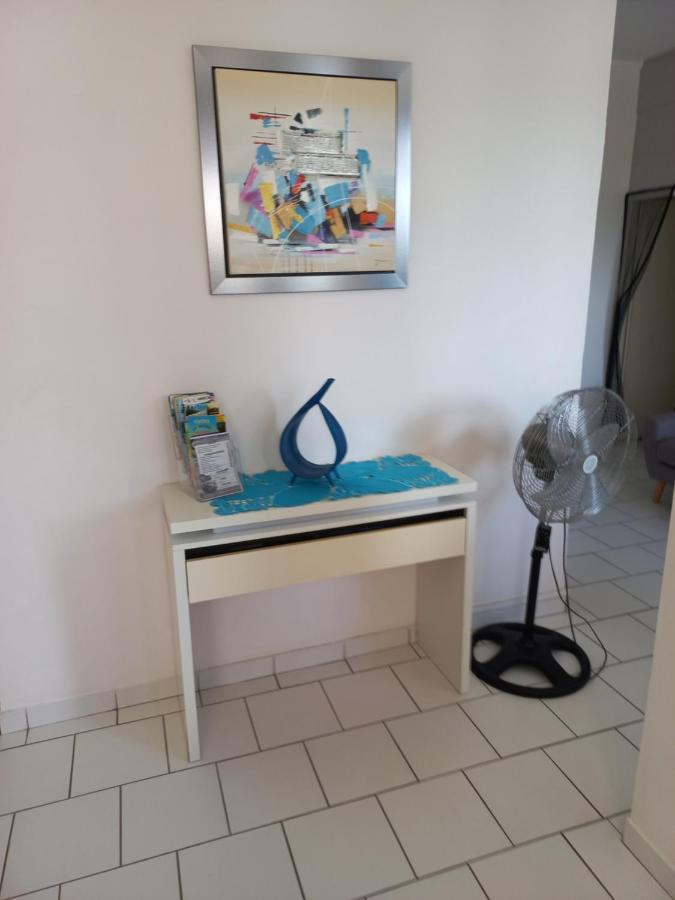 Maison Du Bien Etre Baie Mahault Esterno foto